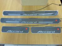 Накладки на пороги Premium Line для Honda Accord 8 (вариант 2)