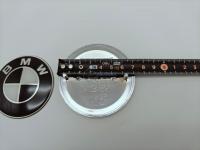 Эмблема на капот и багажник для BMW черно-белый 72 мм 51148132375